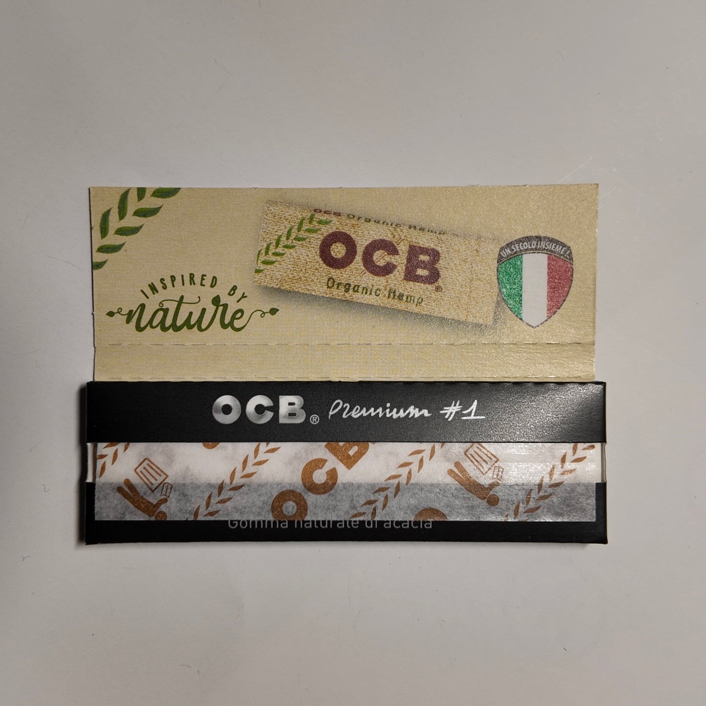 OCB Premium Black Cigarette Rolling Papers